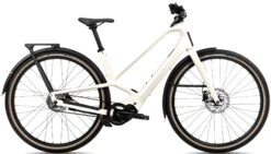 Orbea - Diem 20 - Vélo De Ville électrique -EBike24 Soldes orbea diem 20 ivory white 3840x2160