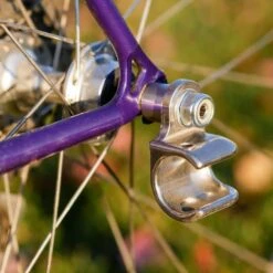 The Robert Axle Project - Adaptateur D'attelage Pour Axe à Serrage Rapide -EBike24 Soldes the robert axle project kupplungsadapter schnellspanner montiert jpg 3840x2160