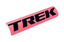 Trek - Cache Batterie Powerfly HT/FS 2023 -EBike24 Soldes trek powerfly ht et fs 2023 cache batterie pink grey 3840x2160