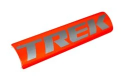 Trek - Cache Batterie Powerfly HT/FS 2023 -EBike24 Soldes trek powerfly ht et fs 2023 cache batterie red black 3840x2160