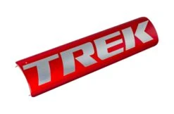 Trek - Cache Batterie Powerfly HT/FS 2023 -EBike24 Soldes trek powerfly ht et fs 2023 cache batterie red grey 3840x2160